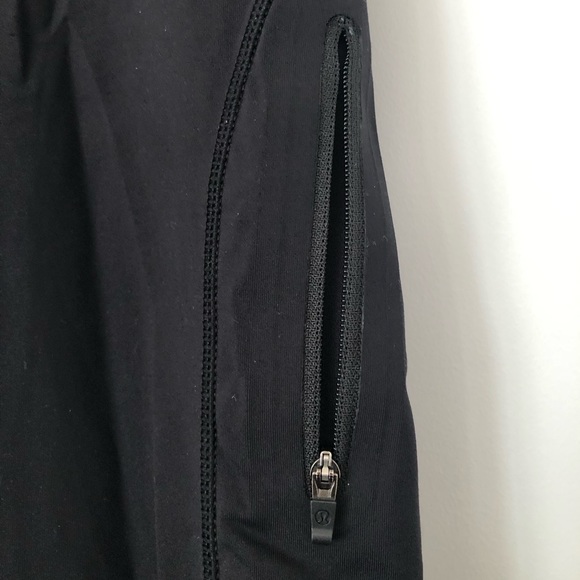 Lululemon under the knee length leggings - Picture 2 of 4